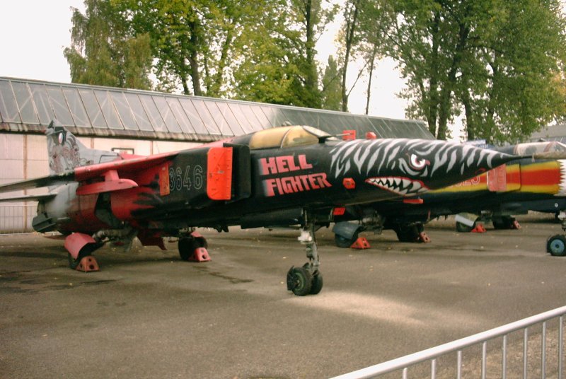 model-hobby-2003-071 