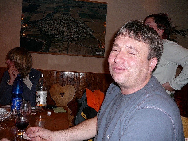 img00098